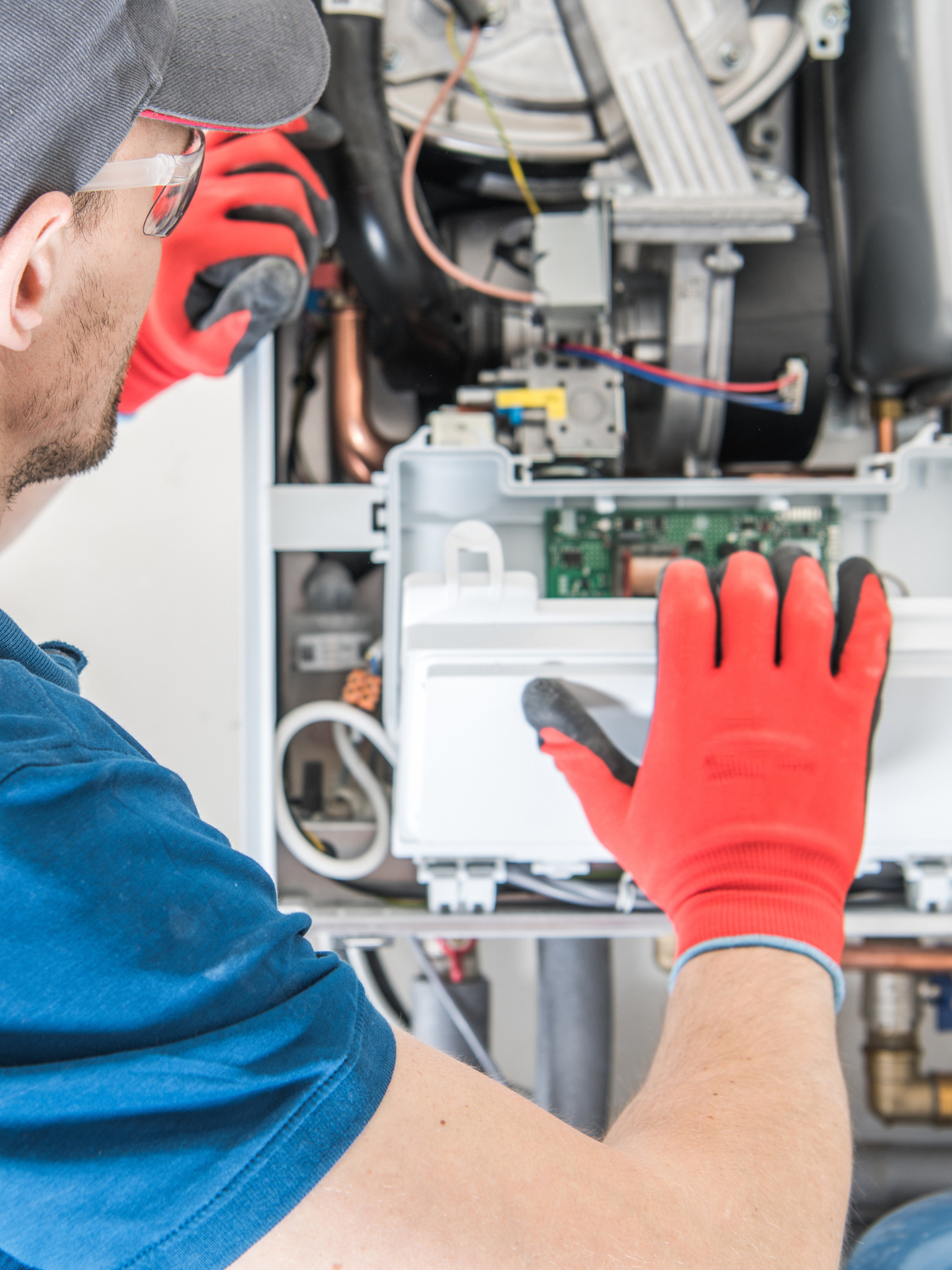 gas safe engineer near me Tameside (Ashton-under-Lyne), OL5-OL7, M34